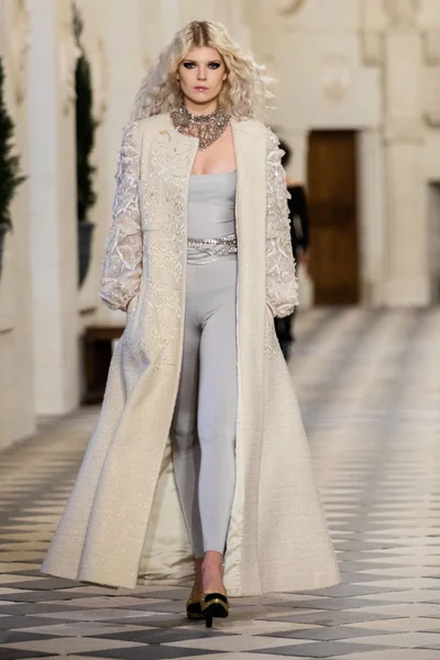 Look 53